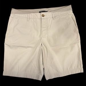 VINCE 4 BUTTON FLAT FRONT 100% COTTON SHORTS